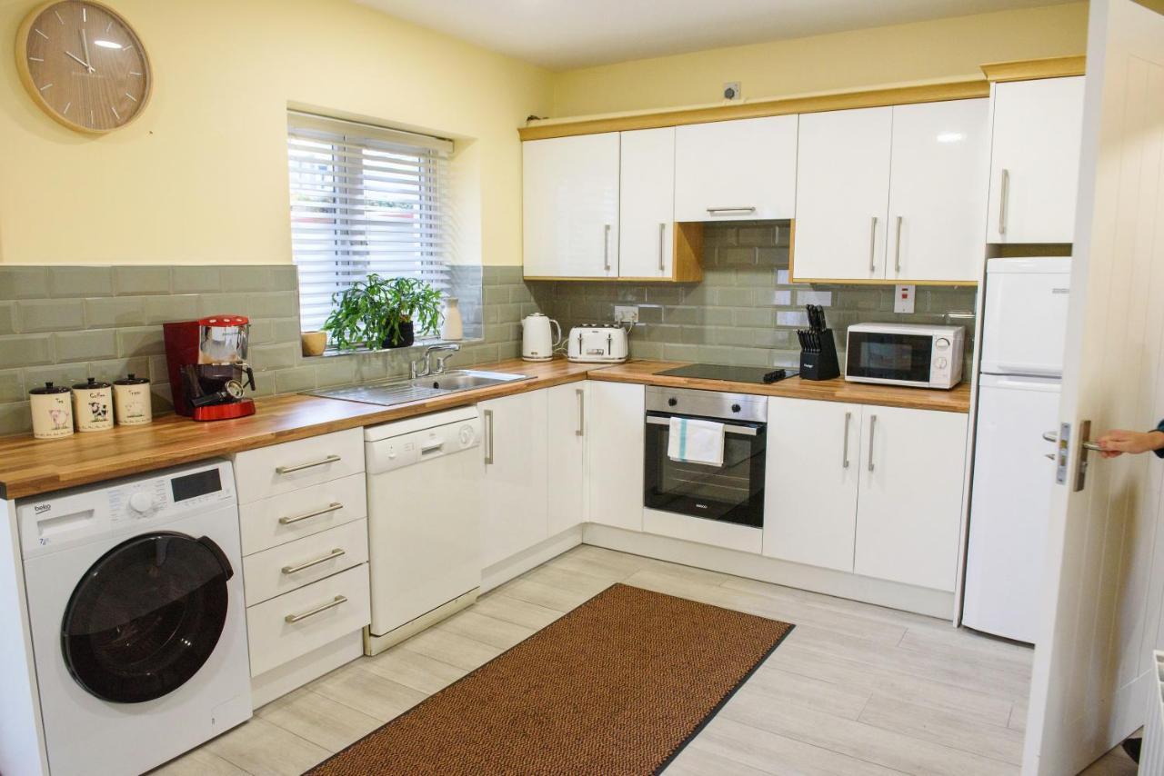 Waterfront Self Catering Houses Carrick on Shannon Dış mekan fotoğraf